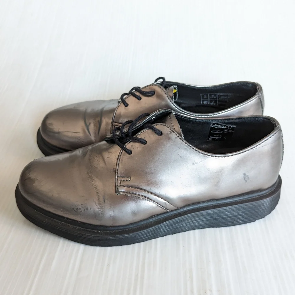 DOC MARTENS 14576 silver metallic oxford loafers Creepers size 7